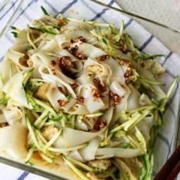 家常凉皮制作方法与配料指南